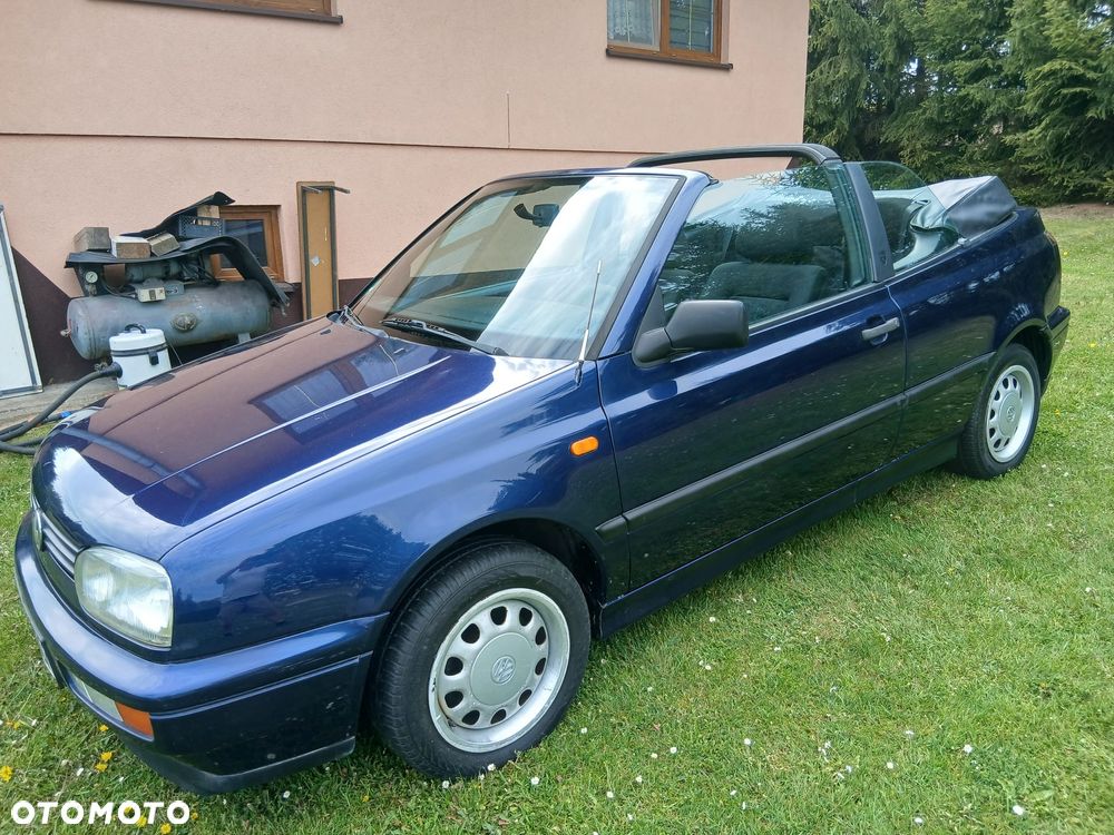 Volkswagen Golf - 6