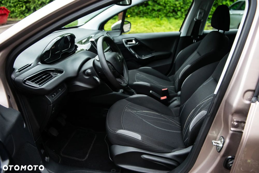 Peugeot 208 PureTech 68 Active - 13