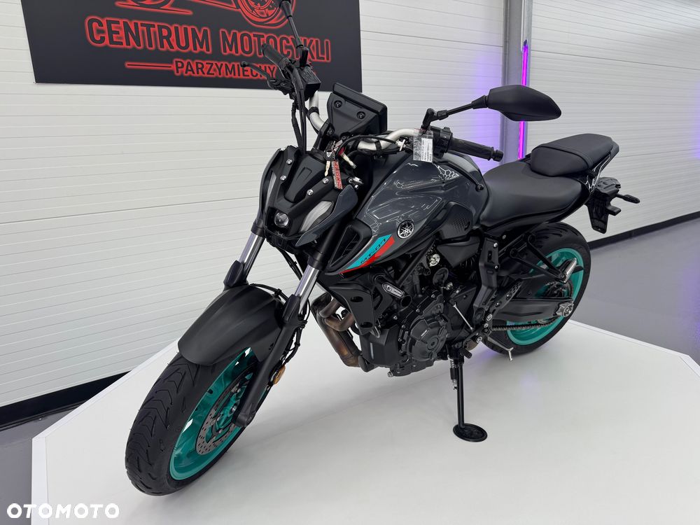 Yamaha MT - 7