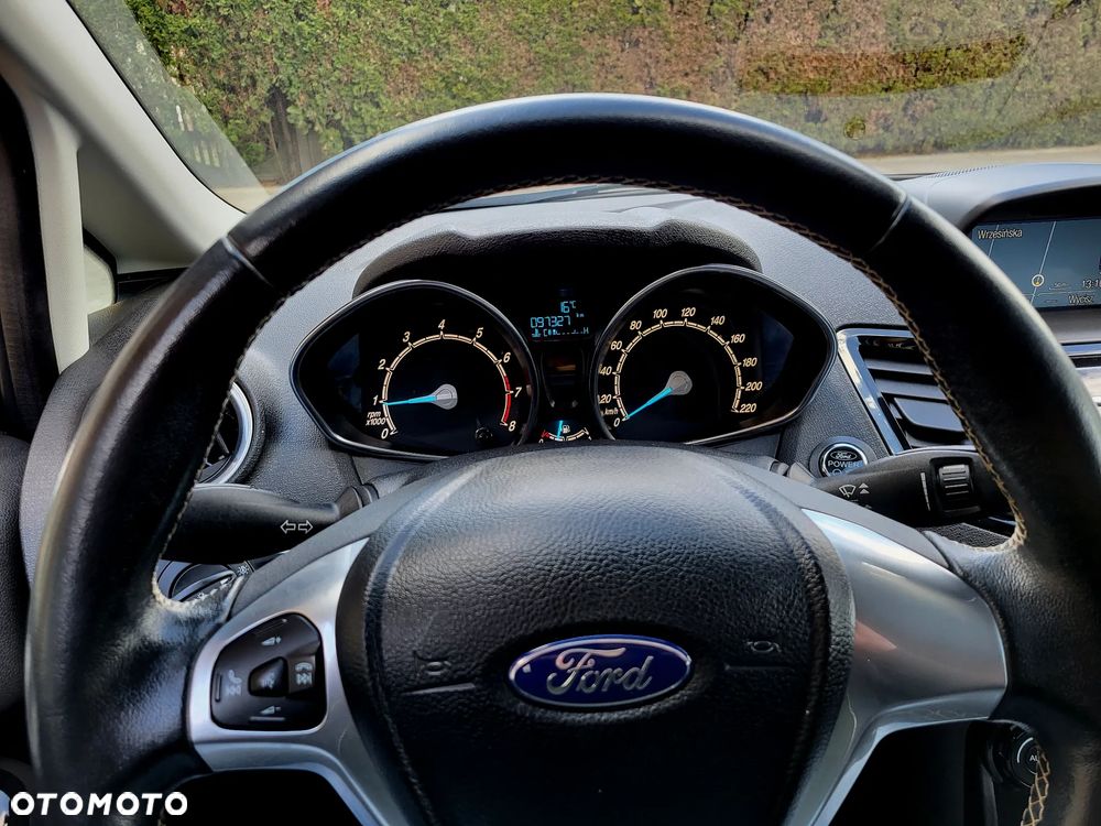 Ford Fiesta 1.0 EcoBoost STart-Stop Titanium - 35
