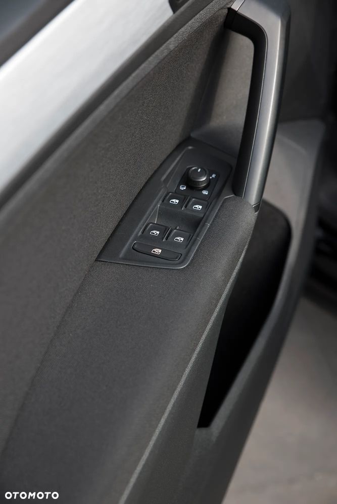 Volkswagen Tiguan 2.0 TDI SCR Elegance - 21