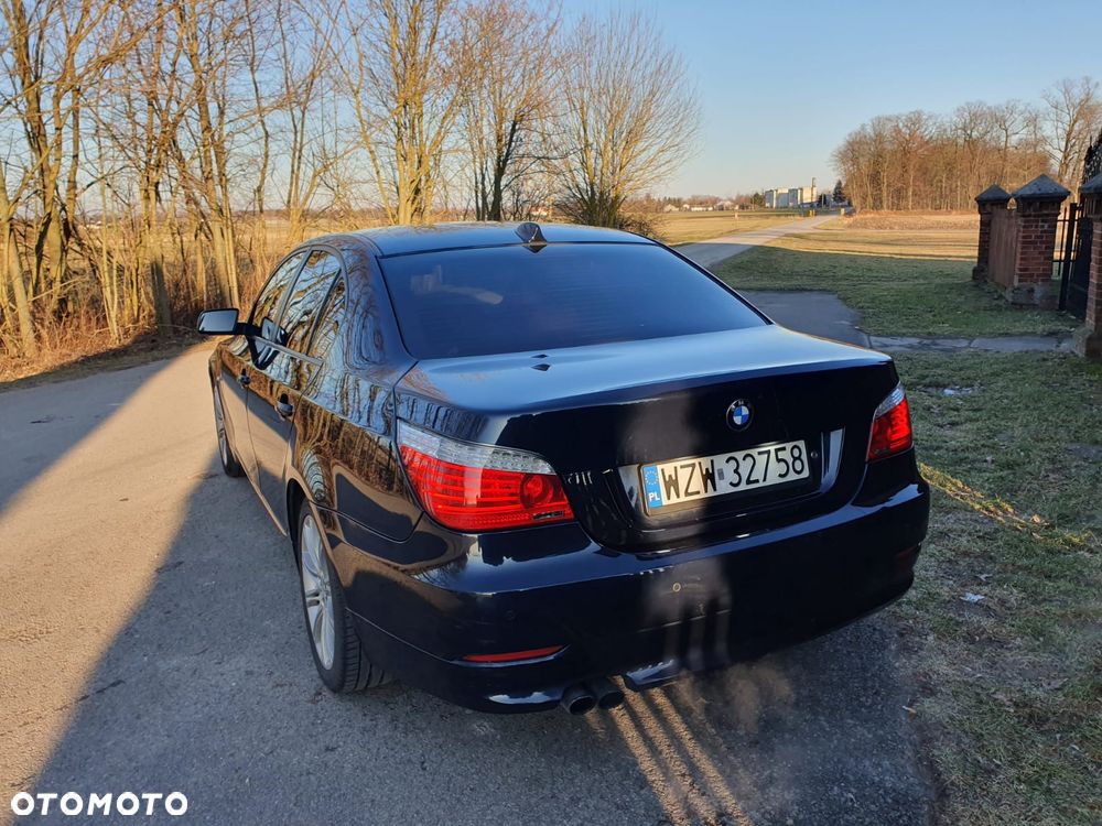 BMW Seria 5 525xi Edition Exclusive - 5