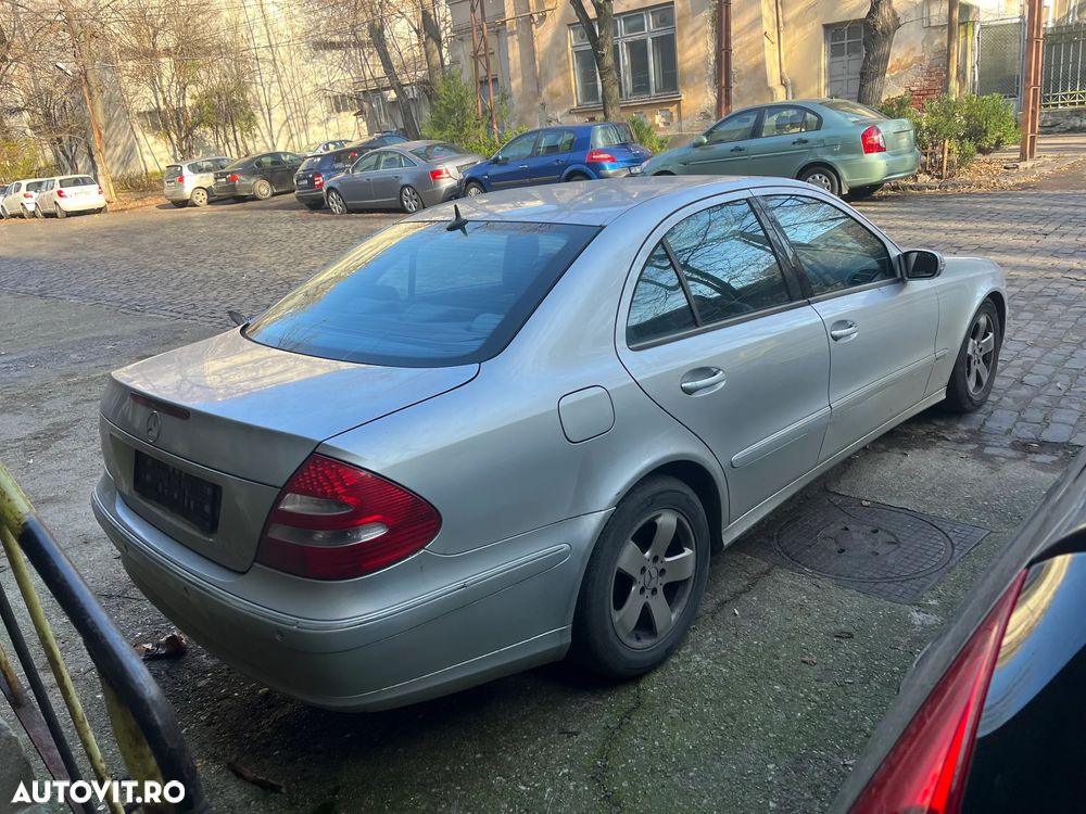 Dezmembrez Mercedes Benz E280CDI W211 2005 automat xenon gri argintiu - 6