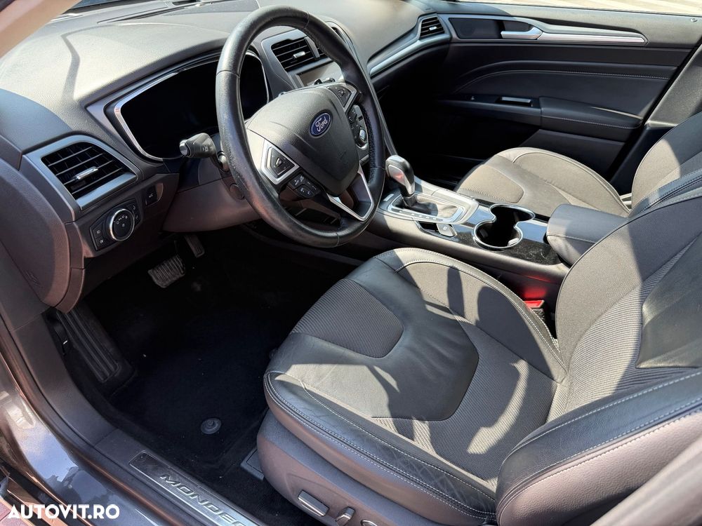 Ford Mondeo 2.0 TDCI PowerShift ST Line High - 9