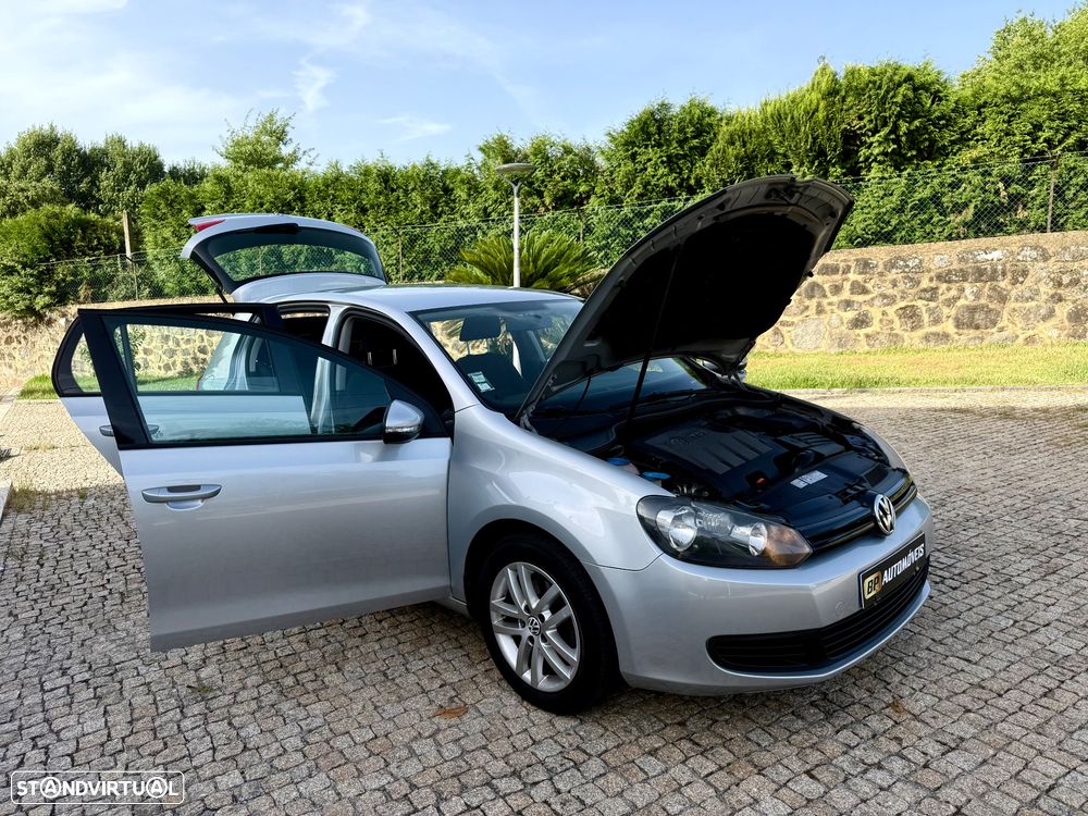 VW Golf 1.6 TDi Highline - 30
