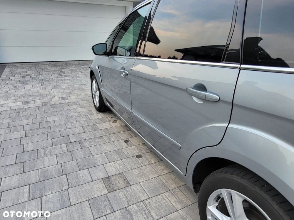 Ford S-Max 2.0 TDCi DPF Titanium - 12