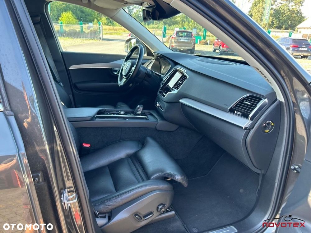 Volvo XC 90 - 21