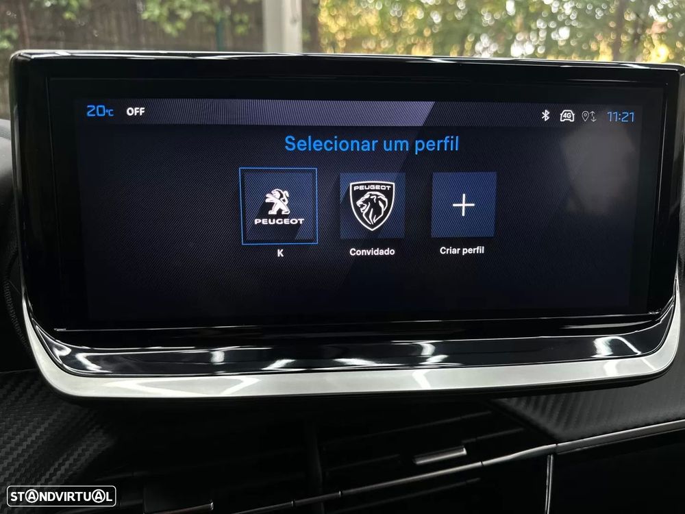 Peugeot 2008 1.2 Hybrid Allure e-DCS6 - 19
