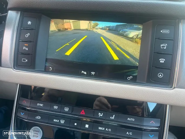 Jaguar XF 2.0 D Prestige - 21