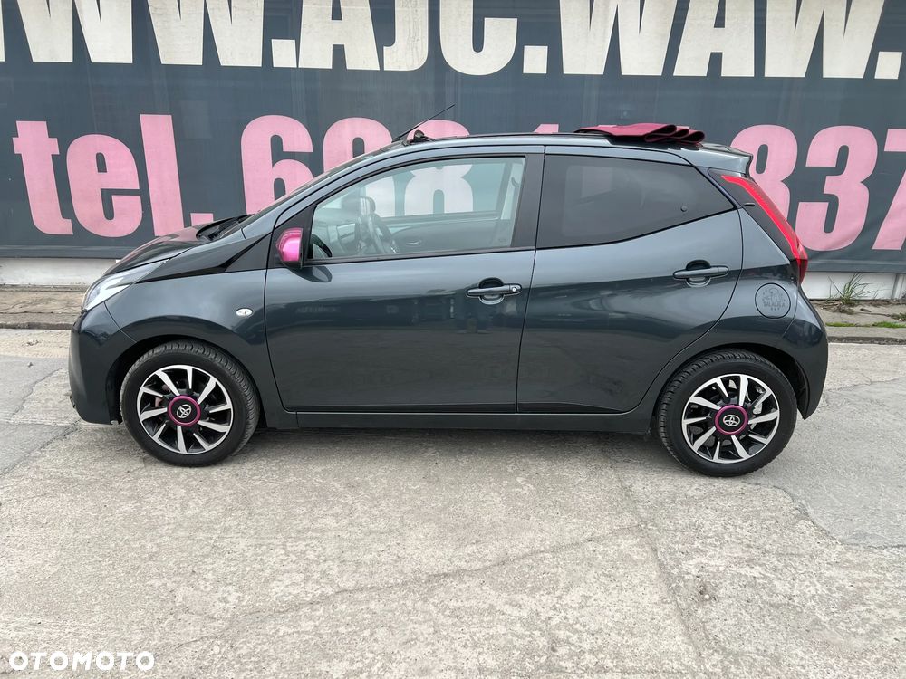 Toyota Aygo x-sky - 2