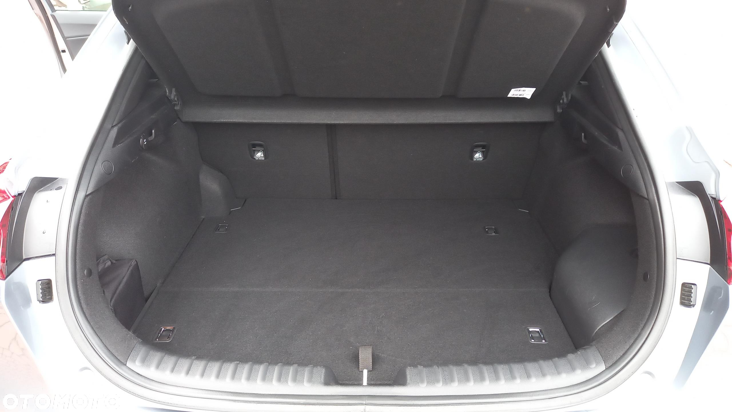 Kia XCeed 1.6 GDI PHEV L DCT - 26
