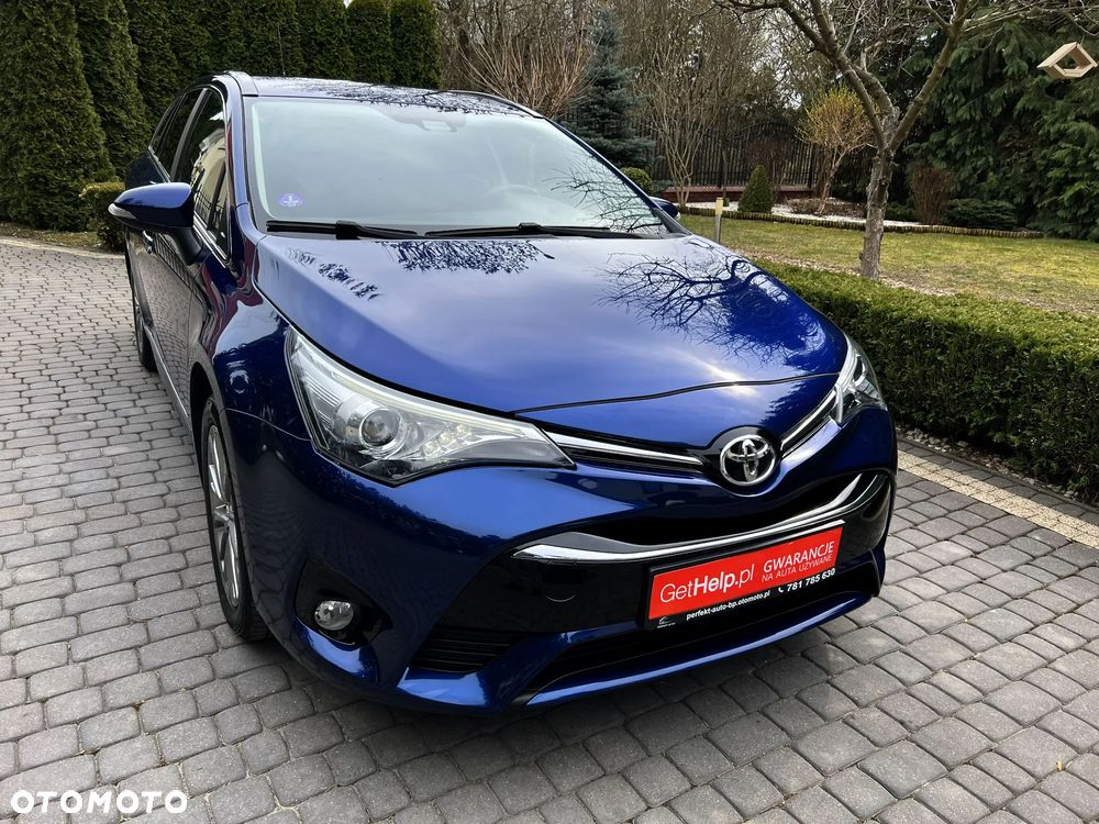 Toyota Avensis 1.6 Business Edition - 2