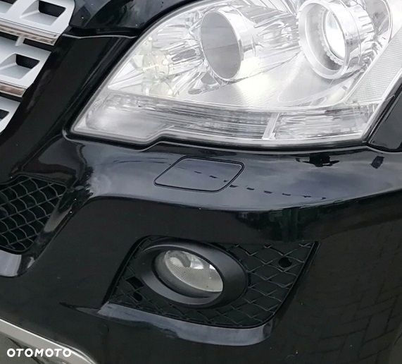 ZAŚLEPKA SPRYSKIWACZA MERCEDES ML W164 LIFT KOLORY - 1