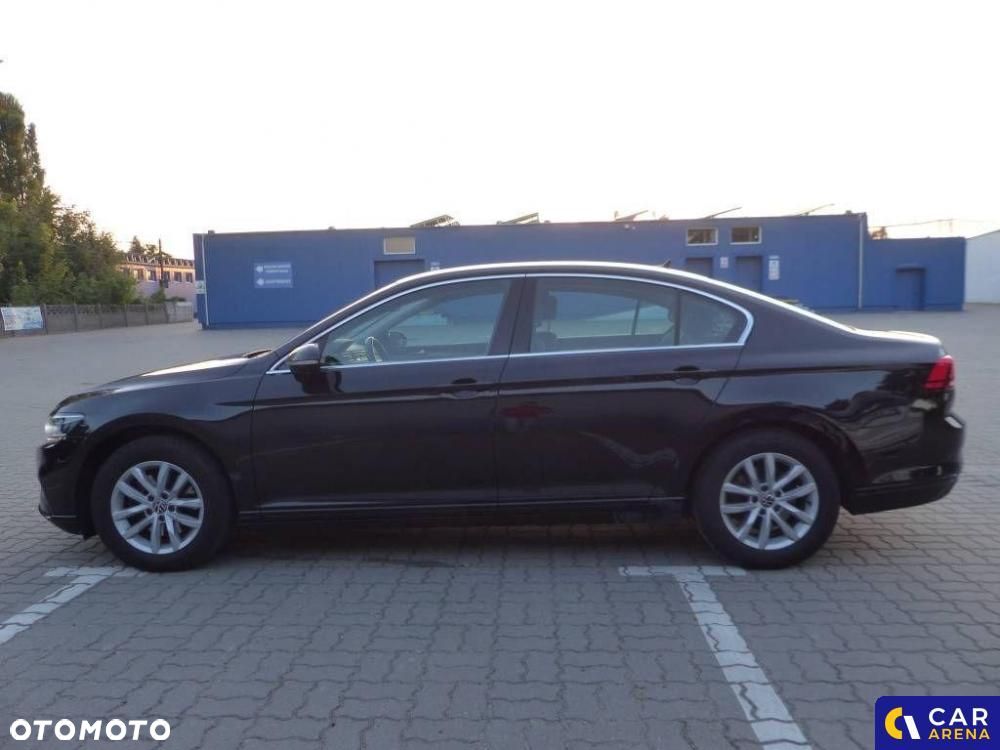 Volkswagen Passat - 9
