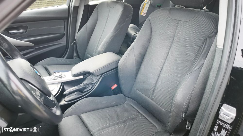 BMW 320 d Efficient Dynamic Edition Sport-Aut. Sport Line - 9