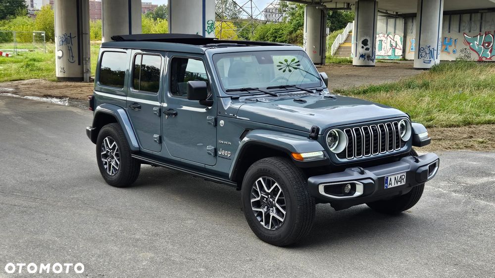 Jeep Wrangler - 8