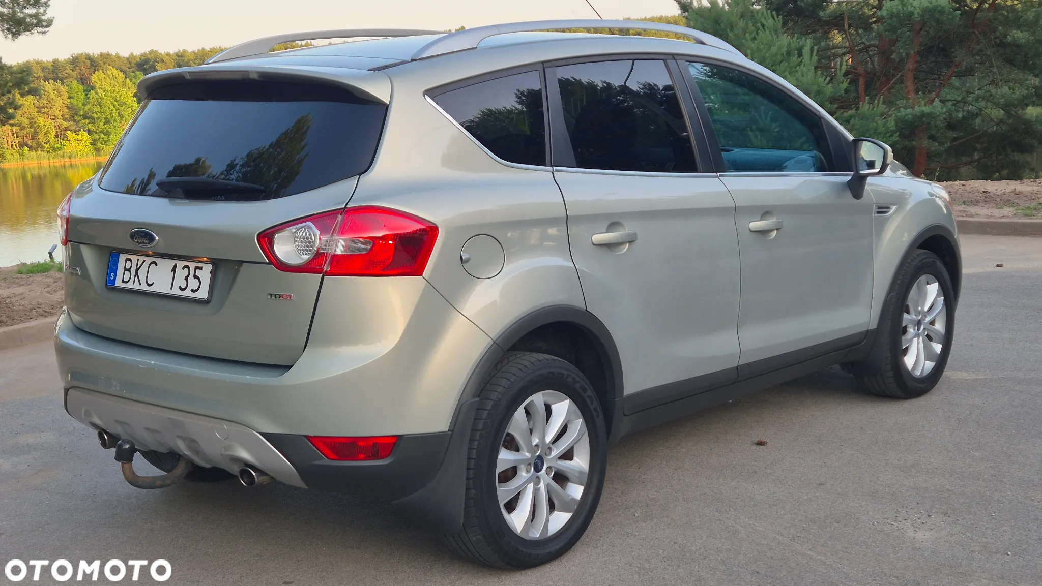 Ford Kuga 2.0 TDCi 4x4 Titanium - 4