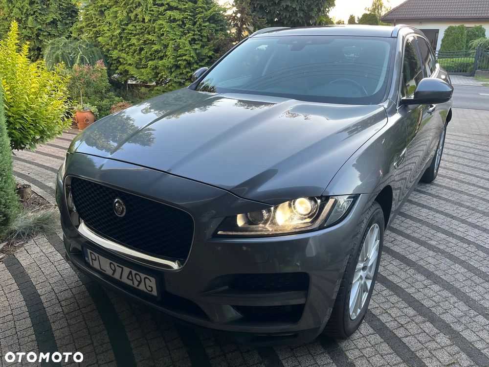 Jaguar F-Pace - 22