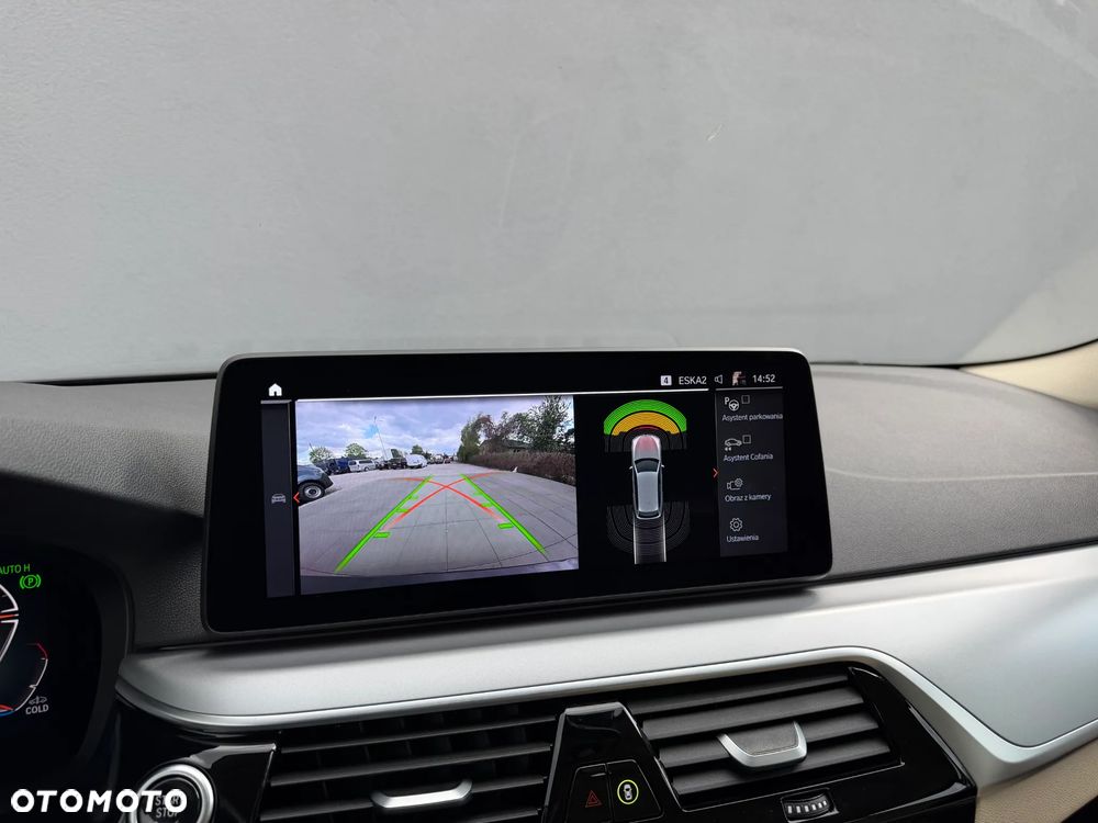 BMW Seria 5 520d mHEV - 19