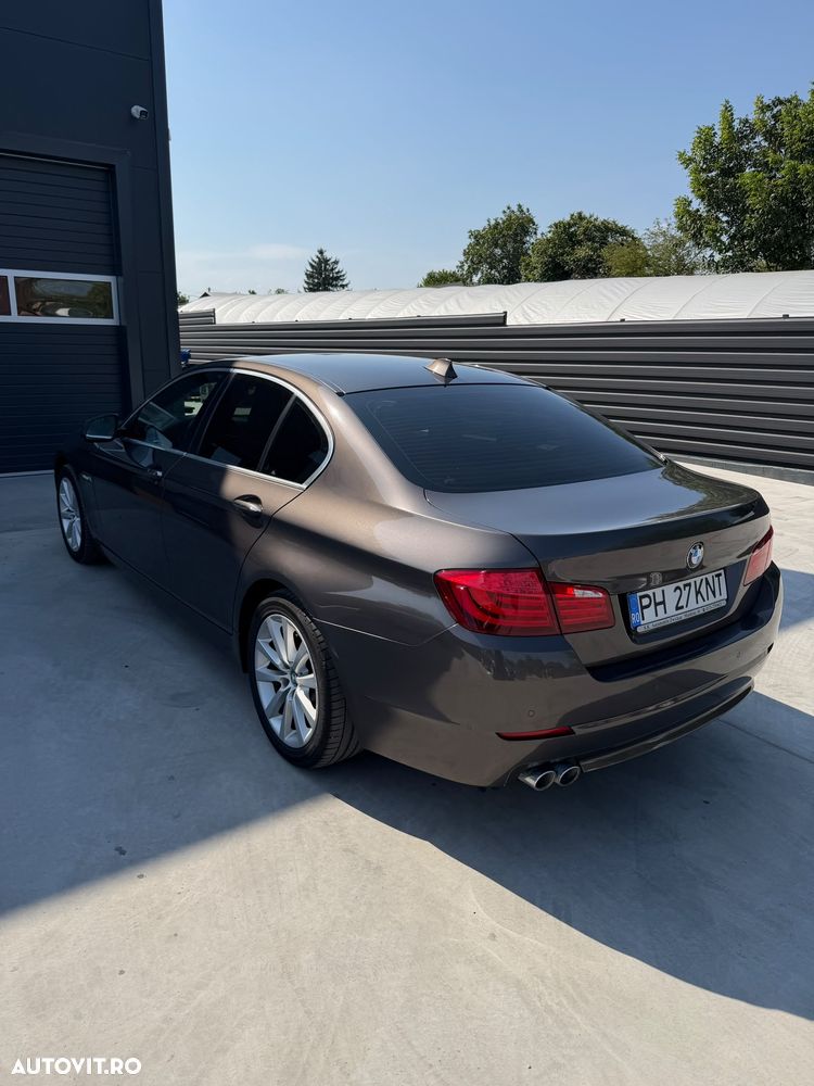 BMW Seria 5 530d xDrive - 6