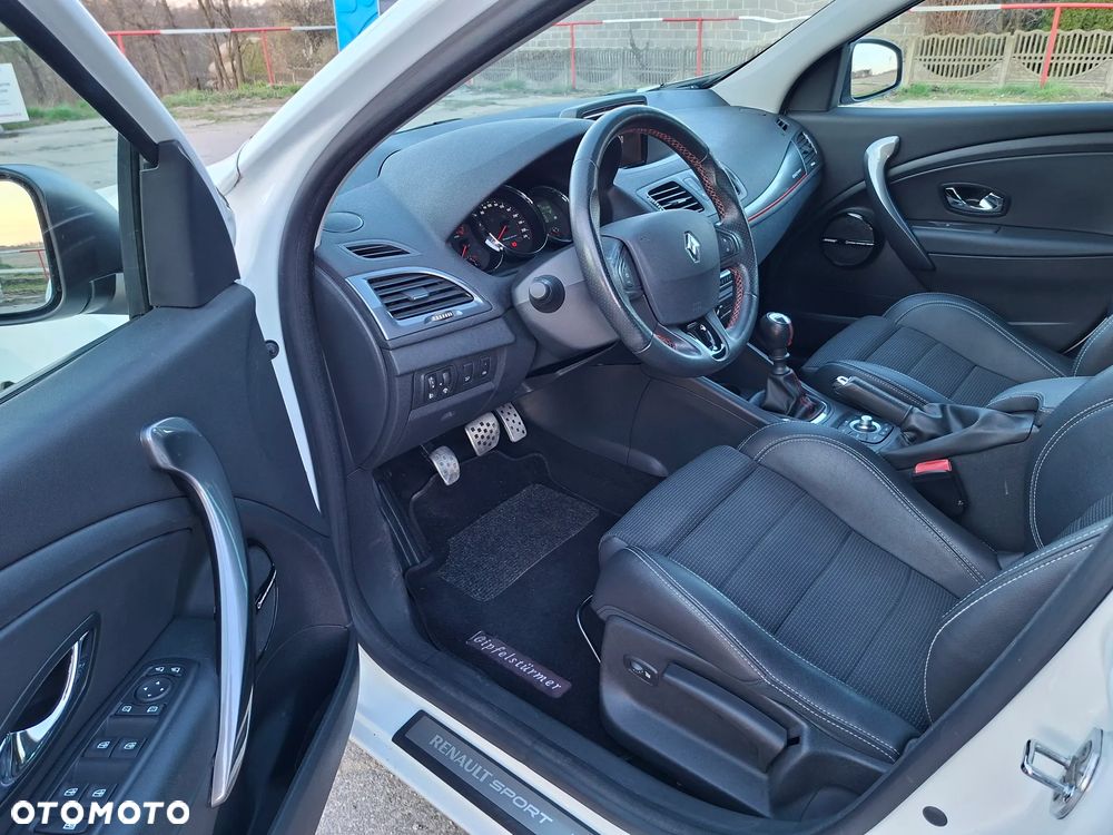 Renault Megane TCe 220 Start & Stop GT 220 - 2