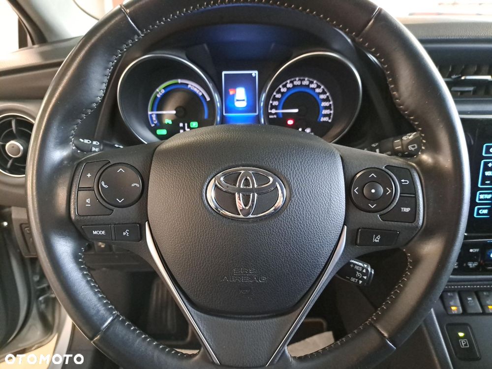 Toyota Auris Hybrid 135 Premium - 32