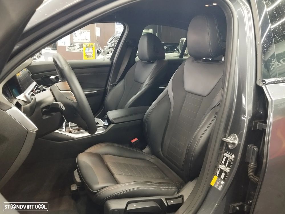 BMW 320 e Auto - 17