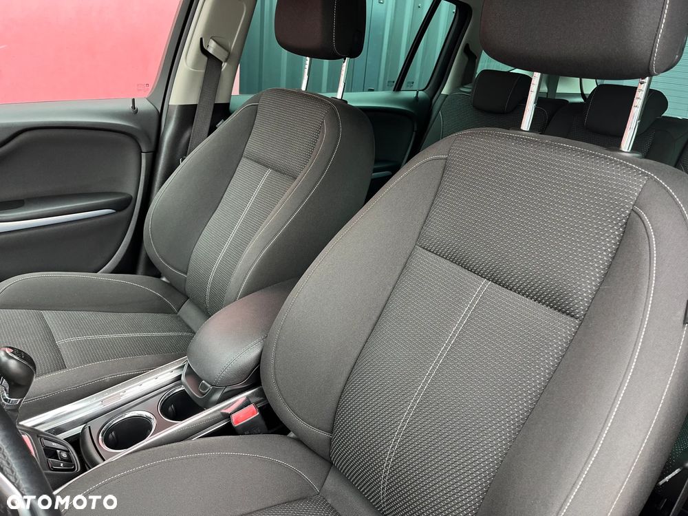 Opel Zafira Tourer 1.4 Turbo Business Edition - 11