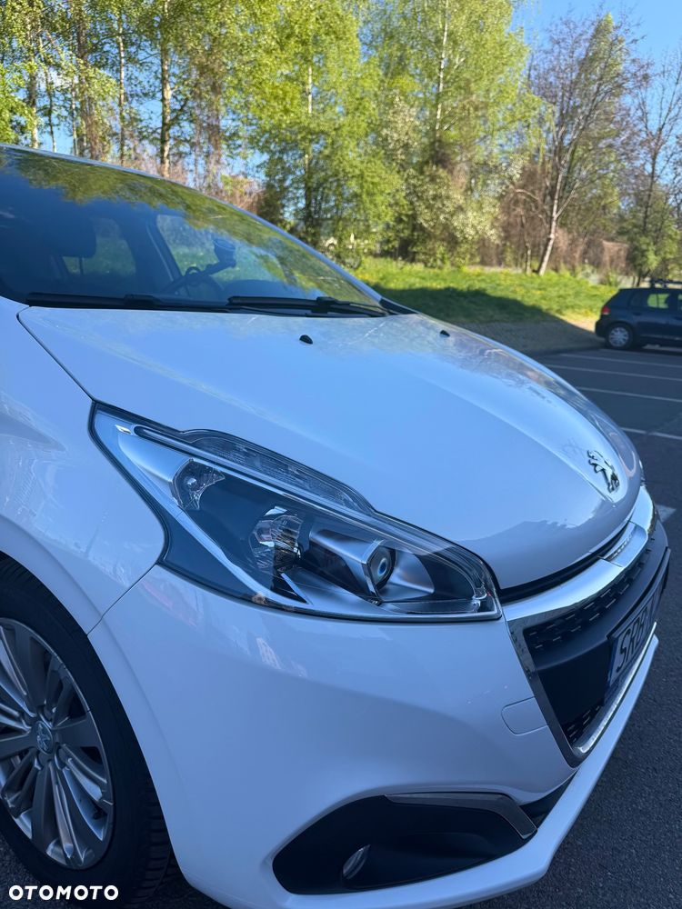 Peugeot 208 PureTech 110 Stop & Start EAT6 Allure - 12