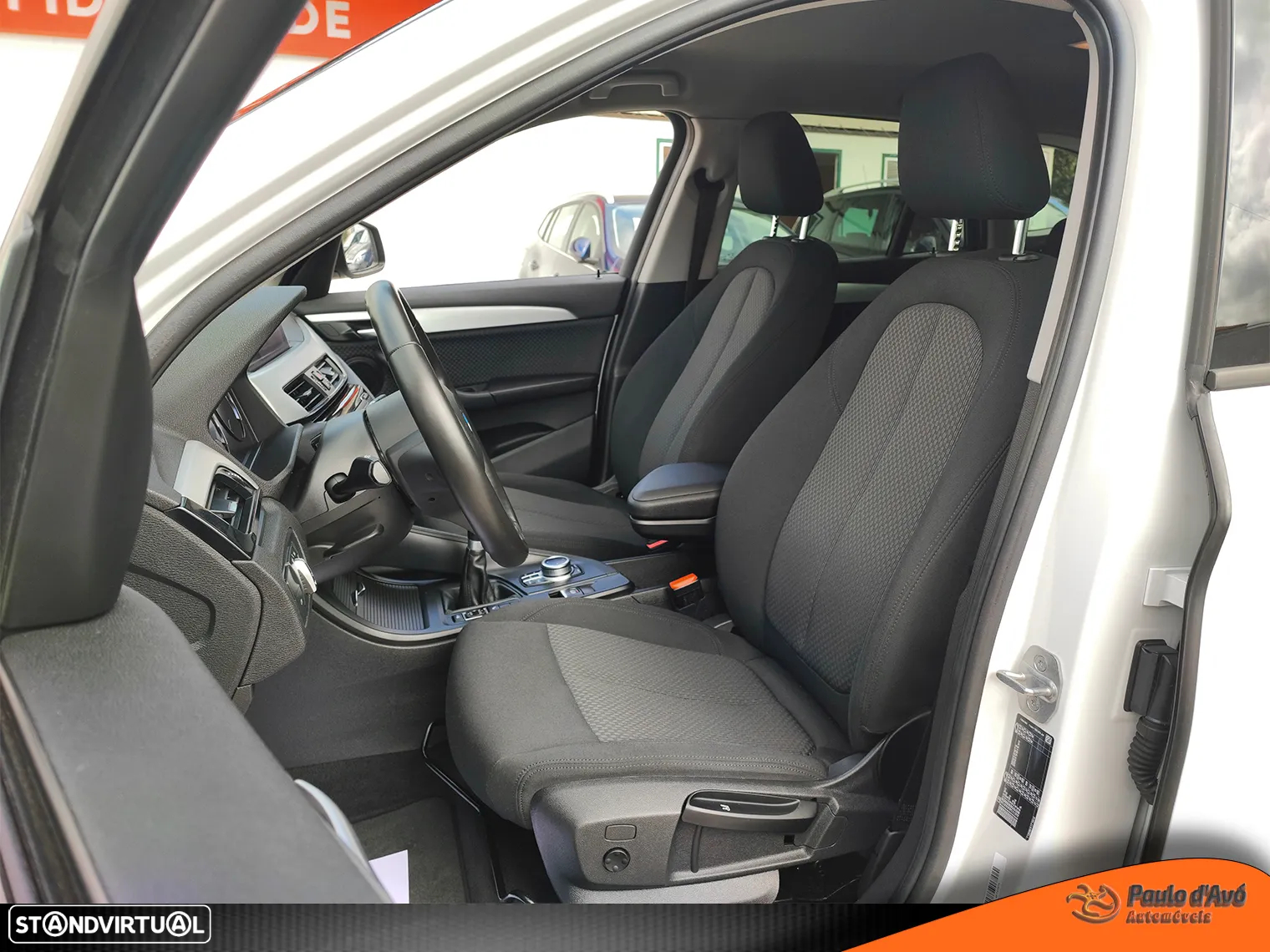 BMW X1 18 i sDrive Advantage - 8