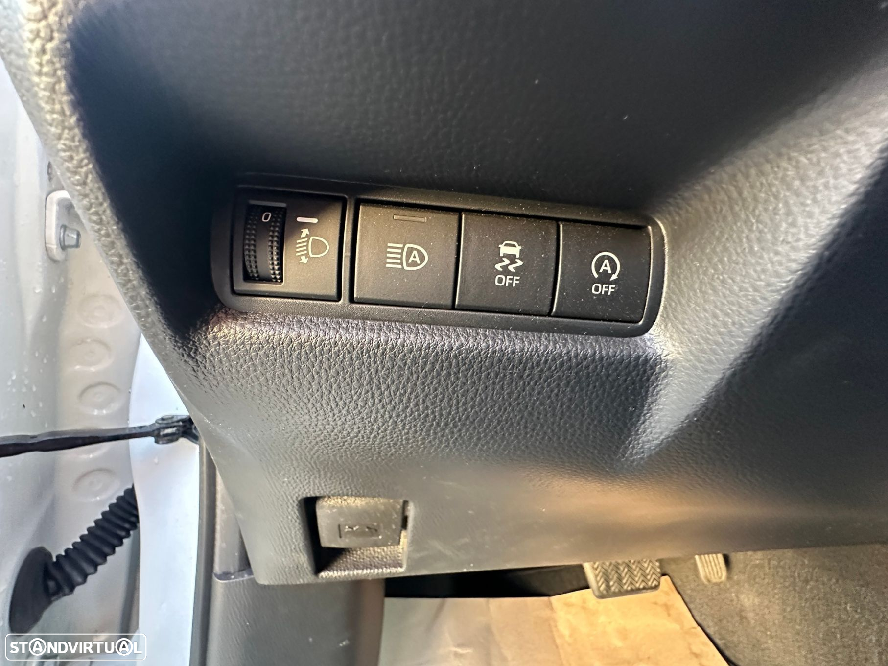 Toyota Aygo X 1.0 Play CVT - 15