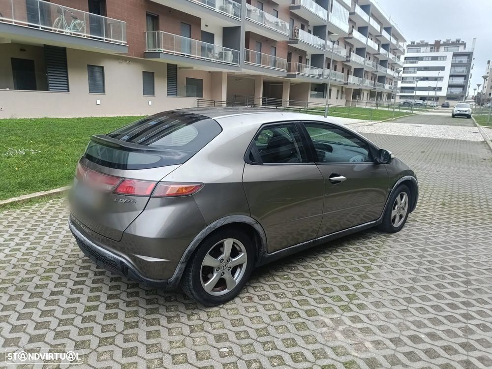 Honda Civic 1.4i-DSi - 4