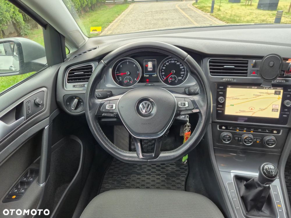 Volkswagen Golf 1.6 TDI BMT Comfortline - 12