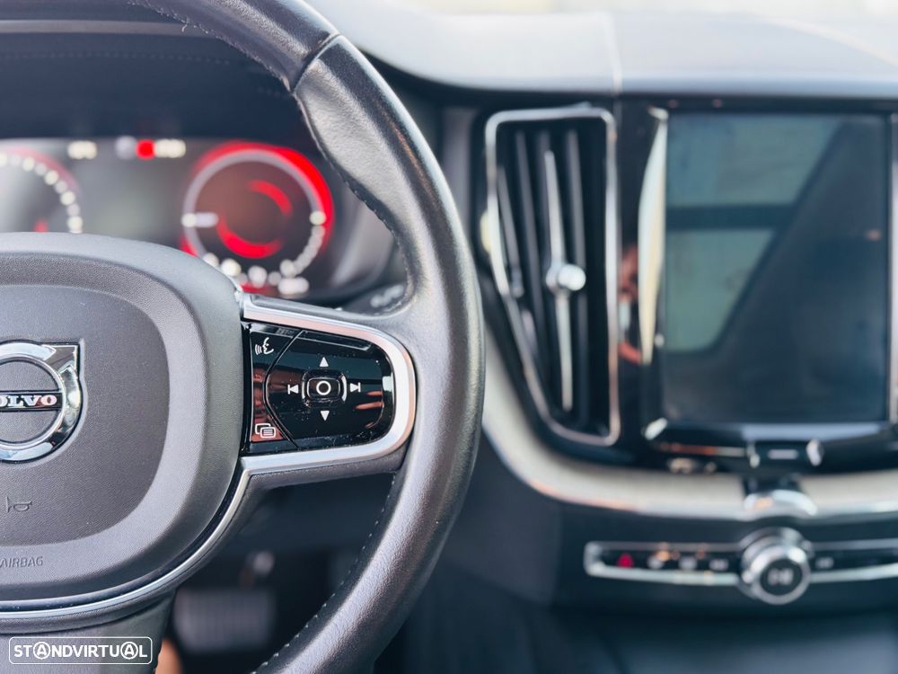 Volvo XC 60 2.0 T8 PHEV Inscription AWD - 18
