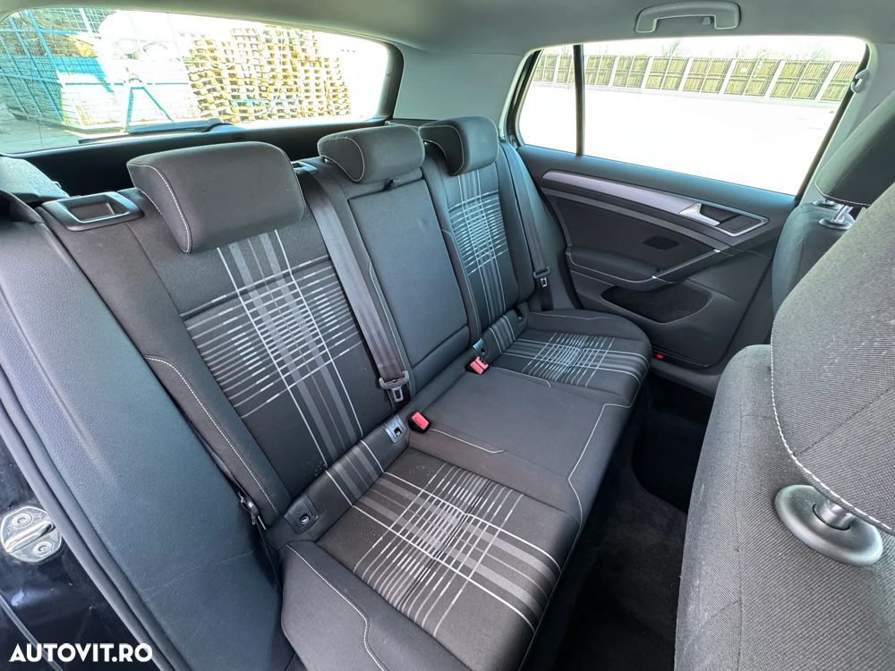 Volkswagen Golf 1.6 TDI BlueMotion Technology DSG Lounge - 6