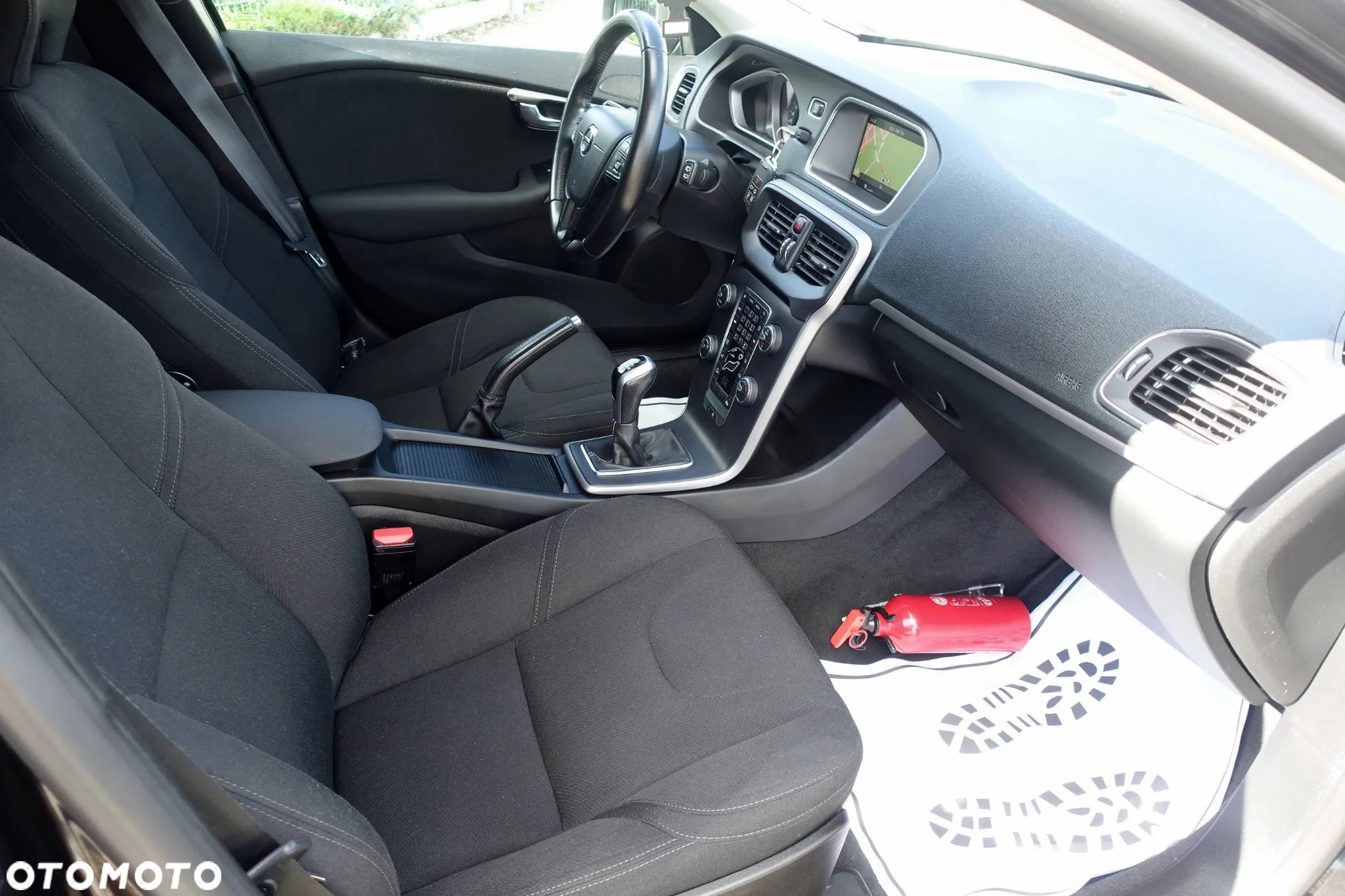Volvo V40 D2 Momentum - 11