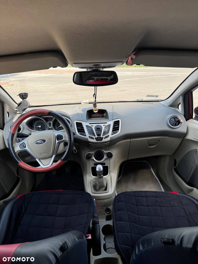 Ford Fiesta 1.4 TDCI - 8