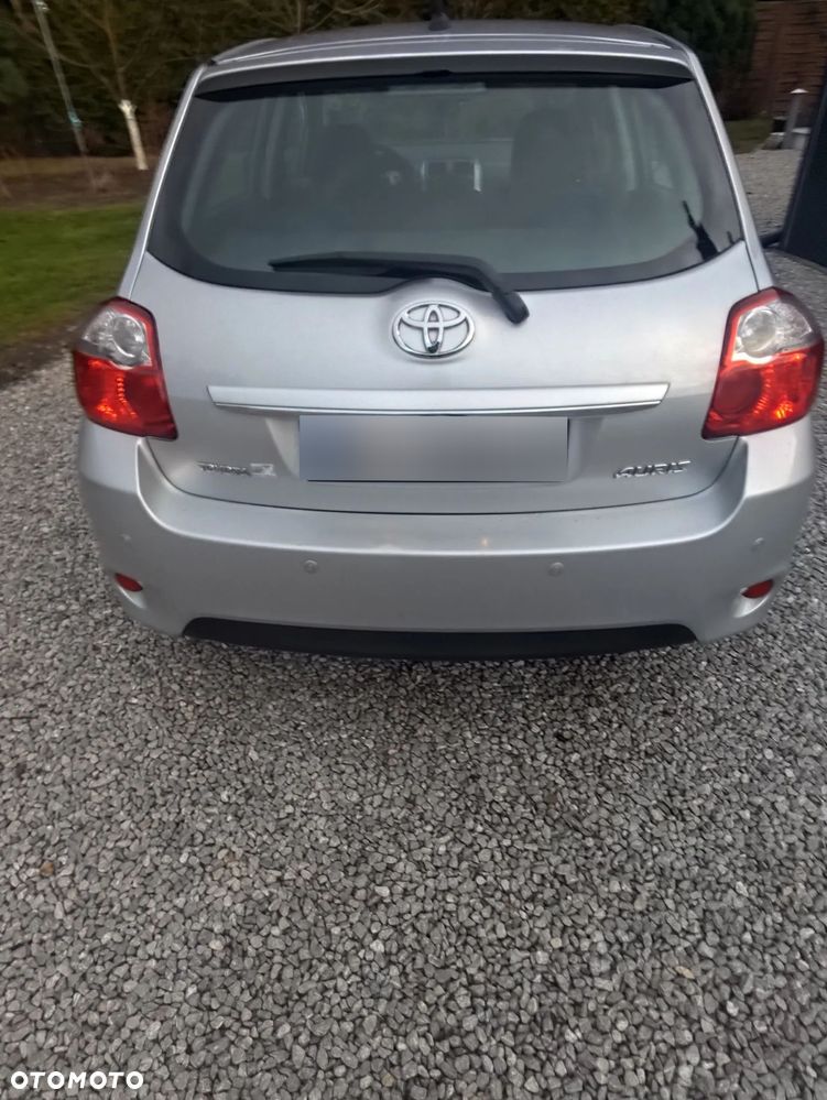 Toyota Auris - 16