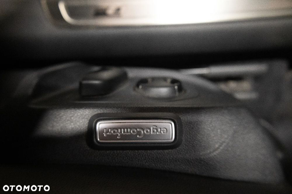 Volkswagen Arteon 2.0 TSI 4Motion R-Line DSG - 13