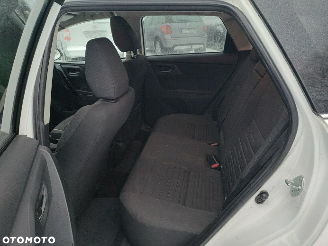 Toyota Auris - 16