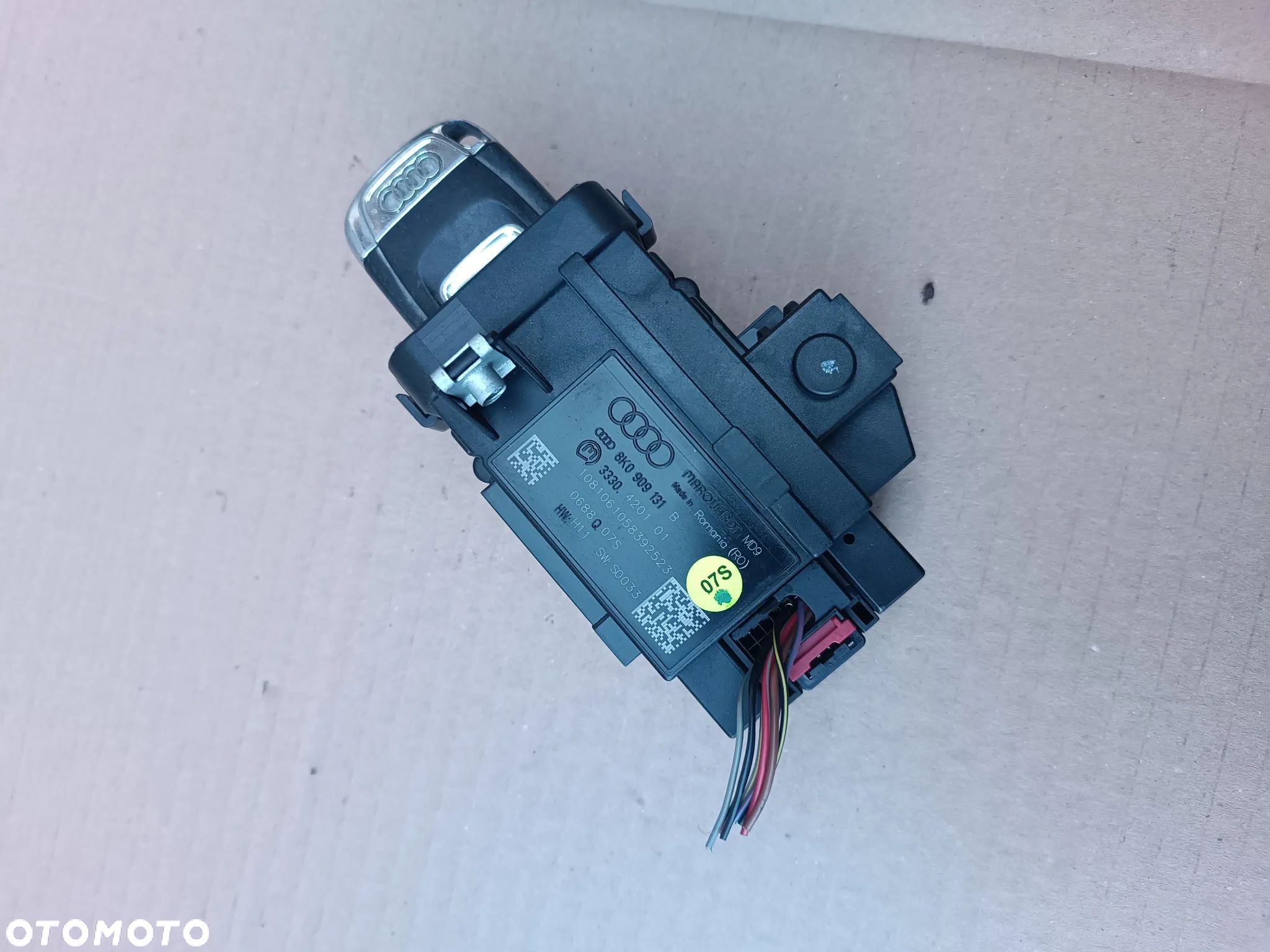 STACYJKA CZYTNIK Z KLUCZYKIEM AUDI A4 B8 A5 8T Q5 8R 8K0909131B - 1