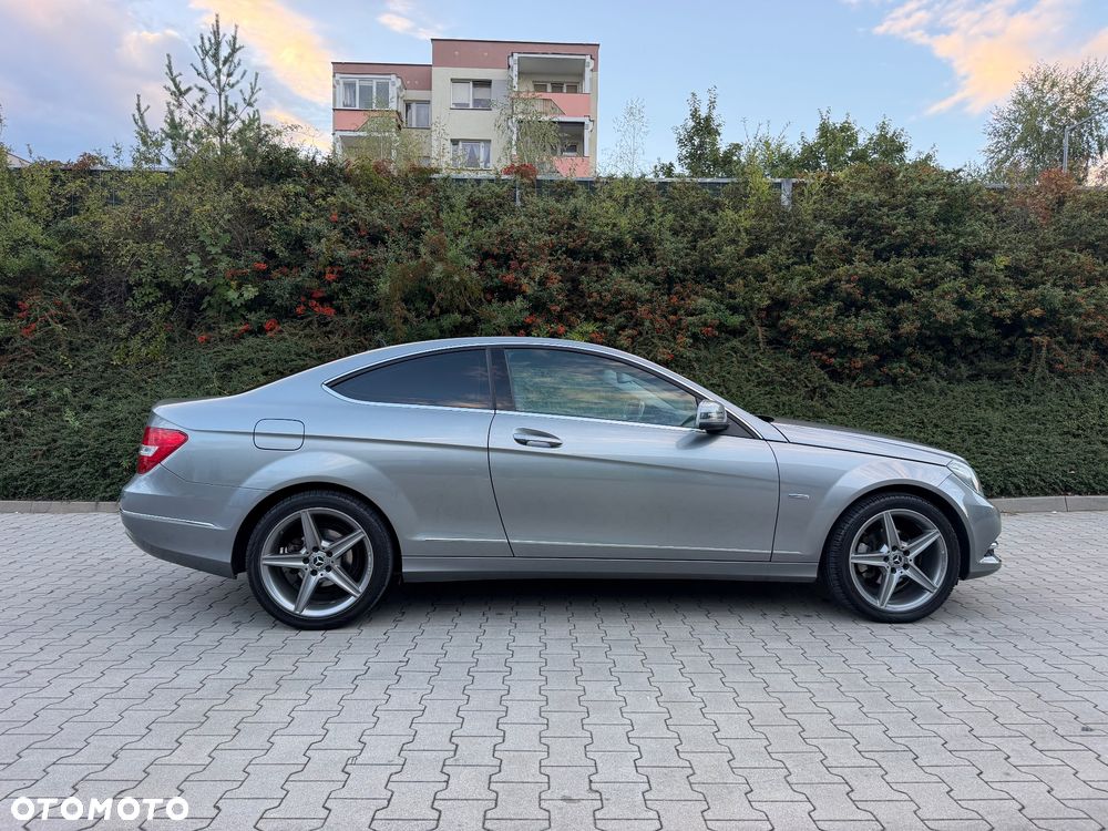 Mercedes-Benz Klasa C 180 BlueEFFICIENCY - 8