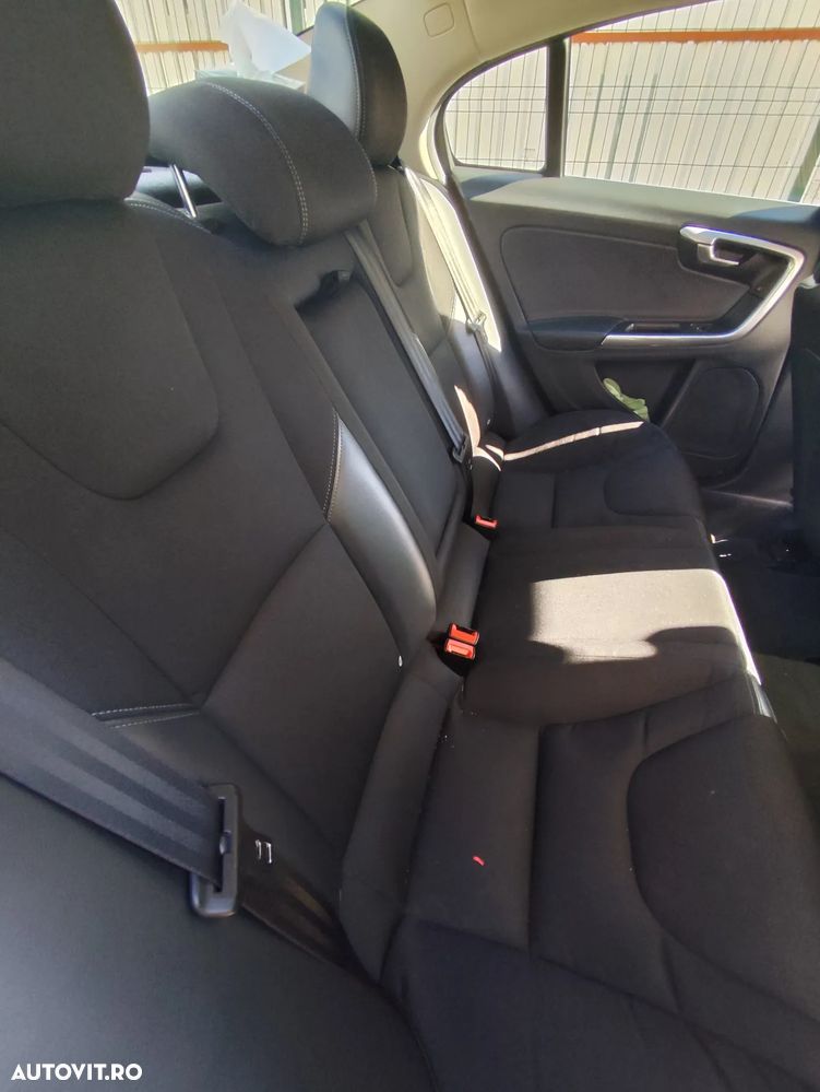 Volvo S60 D2 Basic - 20