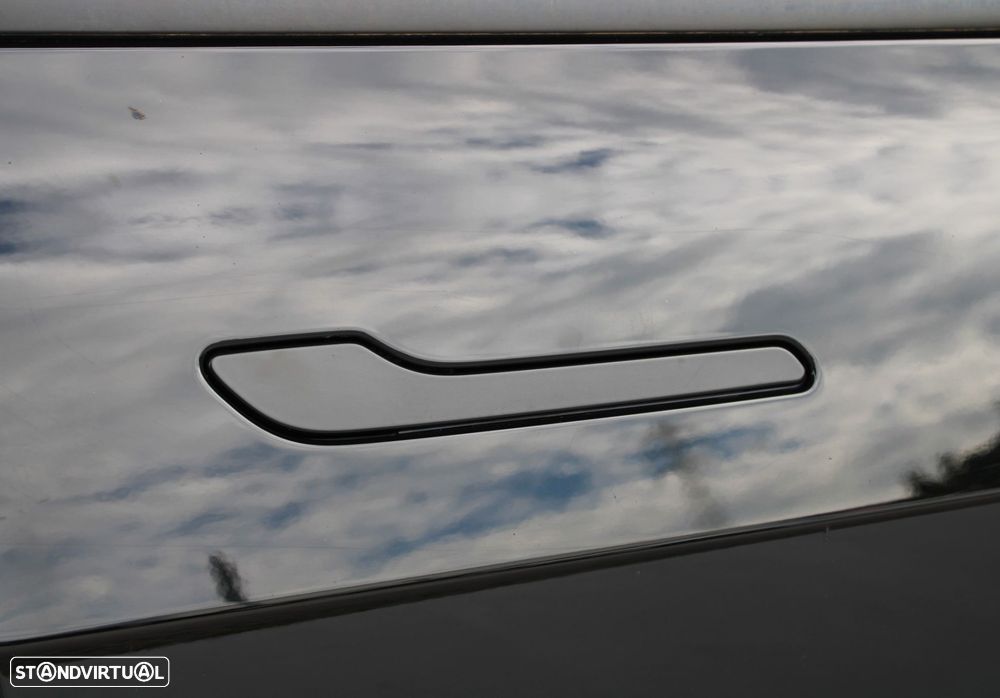 Tesla Model 3 - 17