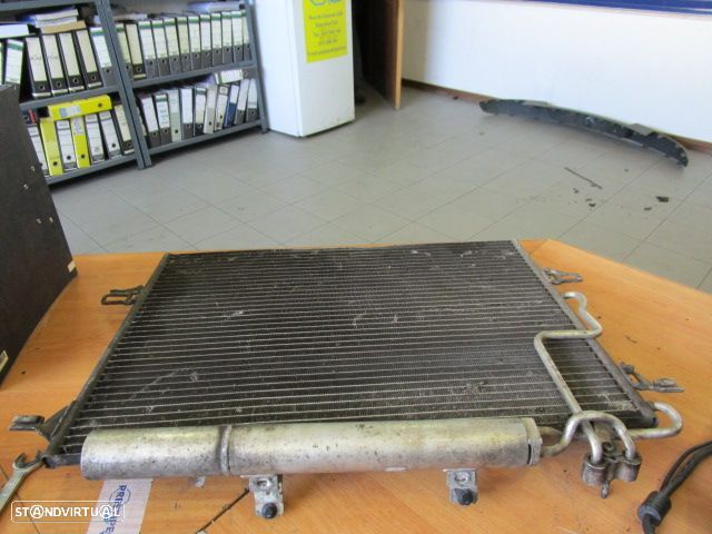 Radiador AC A2115000154 MERCEDES W211 2002 E270 CDI USADO MERCEDES W211 2002 E220CDI USADO - 3