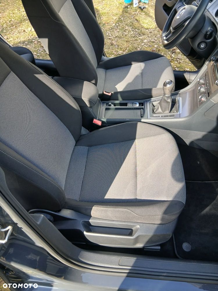 Volkswagen Golf - 20