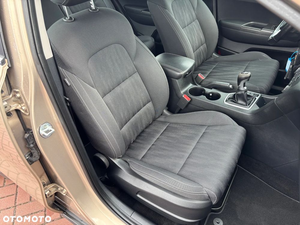 Kia Sportage 1.6 GDI 2WD Attract - 14