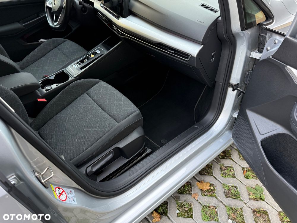 Volkswagen Golf 2.0 TDI SCR DSG Active - 28