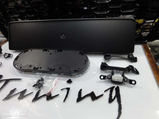 Grelha frontal AUDI A4/S4 B9 15-19 RS4 look com suporte para símbolo em preto brilhante - 7