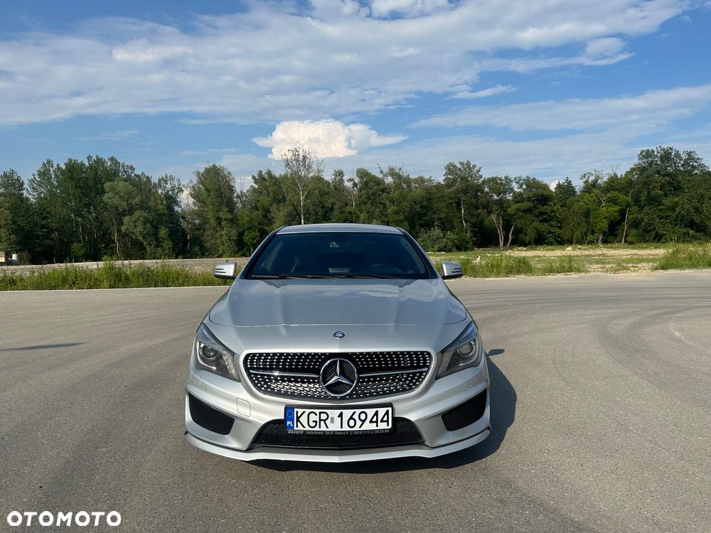 Mercedes-Benz CLA 200 AMG Line - 8
